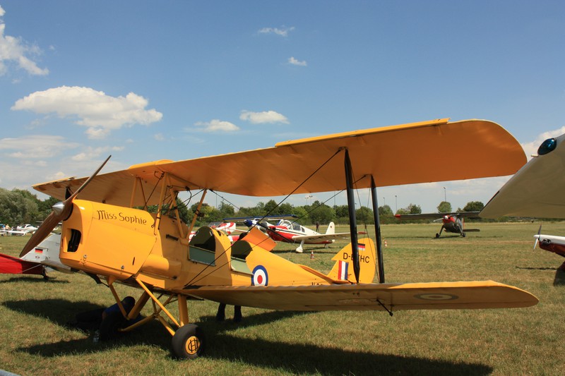 de Havilland DH.82 Tiger Moth (1931–1944)