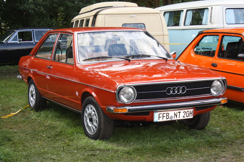 Audi 80 (1972–1976)