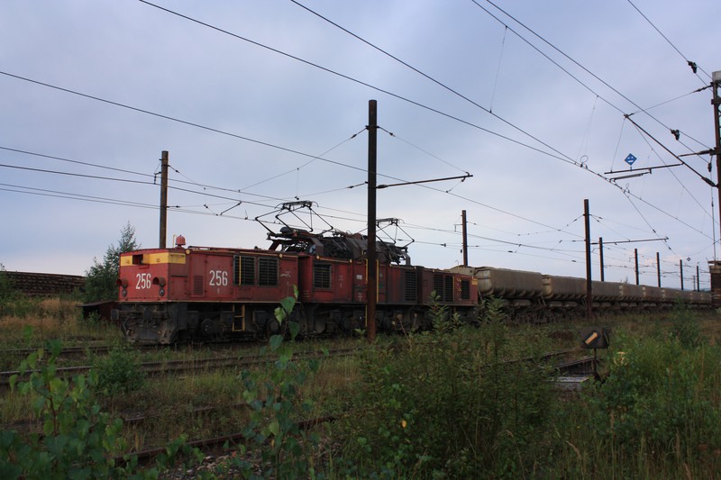 2016-08-29_sokolovska_uhelna_skryvkovy_vlak_1