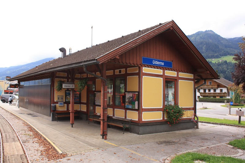 Station Uderns von Richtung Jenbach aus gesehen