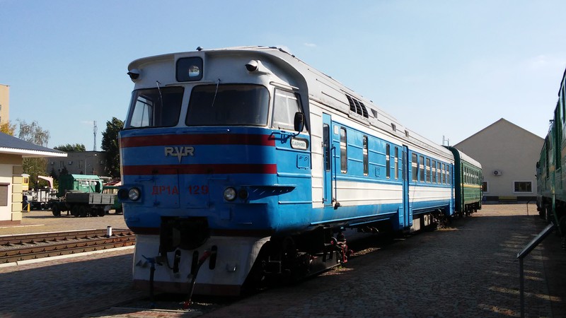 Dieseltriebwagen ДР1А-129 der Укрзализныця