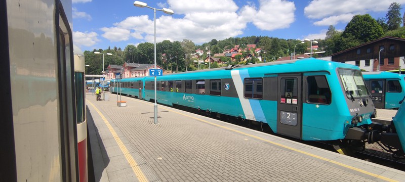 Mehrere 845er, ex DB 628, in Tanvald